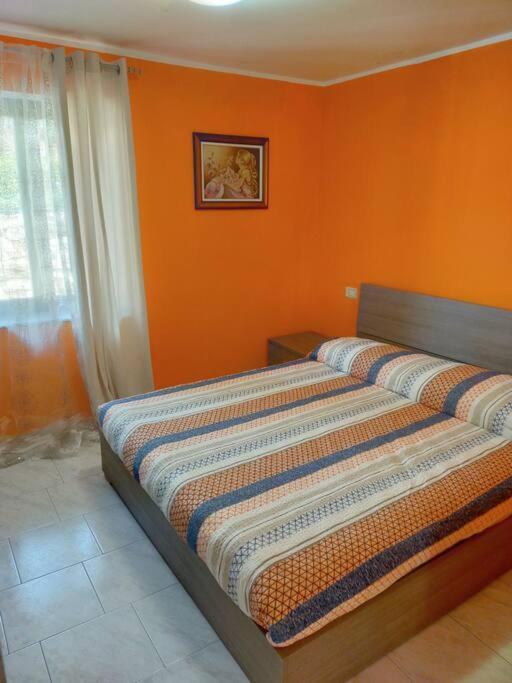 Appartamento Cute Little Flat With View, 20 Mins To Bgy Airport Pradalunga Esterno foto