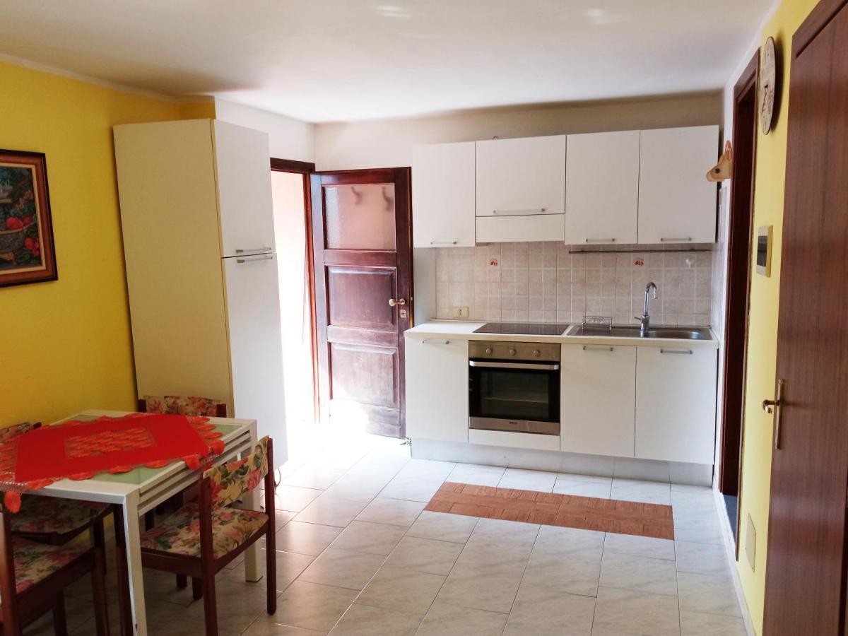 Appartamento Cute Little Flat With View, 20 Mins To Bgy Airport Pradalunga Esterno foto